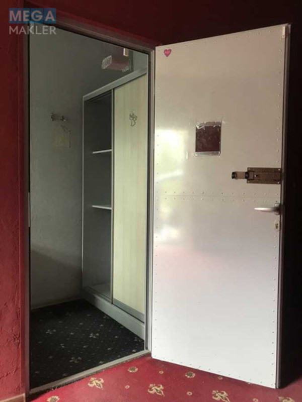 Оренда комерційної нерухомості, 8&nbsp;кв.м, под магазин, <a class="location-link" href="/kiev/" title="Недвижимость Київ">Київ</a>, <a class="location-link" href="/kiev/goloseevskij/" title="Недвижимость Голосіївський район">Голосіївський р-н</a>, Голосеевский просп., 114К1 (изображение 5)