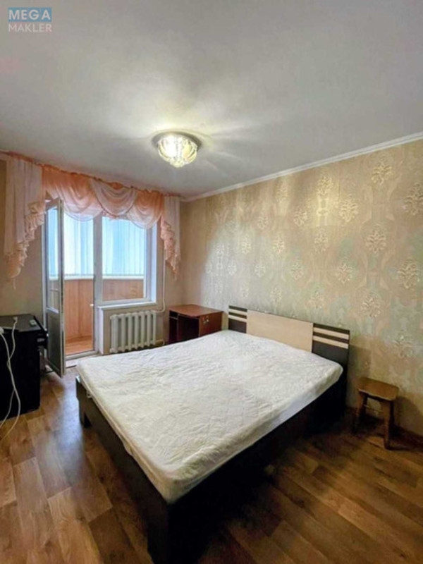 Оренда 3 кімнатної квартири, <a class="location-link" href="/odessa/" title="Недвижимость Одеса">Одеса</a>, <a class="location-link" href="/odessa/suvorovskij/" title="Недвижимость Суворовський район">Суворовський р-н</a>, Князя Владимира Великого, 82 (изображение 8)