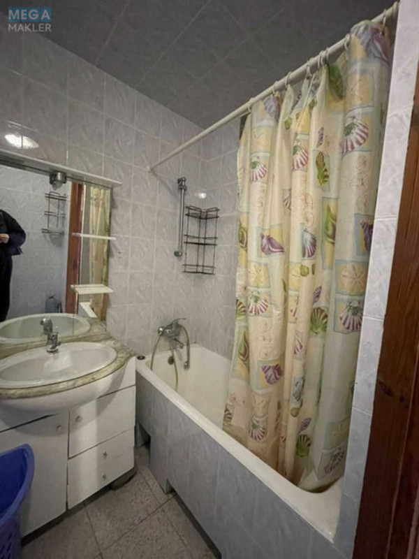 Оренда 3 кімнатної квартири, <a class="location-link" href="/odessa/" title="Недвижимость Одеса">Одеса</a>, <a class="location-link" href="/odessa/suvorovskij/" title="Недвижимость Суворовський район">Суворовський р-н</a>, Князя Владимира Великого, 82 (изображение 9)