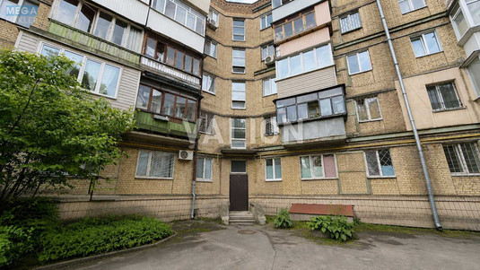 Продаж 2 кімнатної квартири (53,5/37,2/6,8), 2 пов. 5 пов. будинку, <a class="location-link" href="/kiev/" title="Недвижимость Київ">Київ</a>, <a class="location-link" href="/kiev/solomenskij/" title="Недвижимость Солом'янський район">Солом'янський р-н</a>, Искровская ул., 2 (изображение 10)