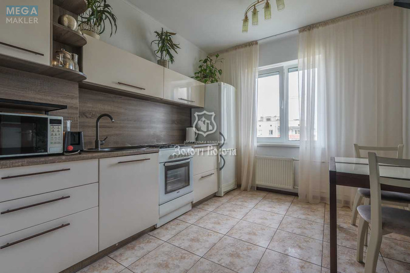 Продаж 3 кімнатної квартири (70,2/42/8), 9 пов. 9 пов. будинку, <a class="location-link" href="/kiev/" title="Недвижимость Київ">Київ</a>, <a class="location-link" href="/kiev/darnickij/" title="Недвижимость Дарницький район">Дарницький р-н</a>, Миколи Бажана просп., 5а (изображение 9)