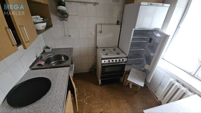 Продаж 2 кімнатної квартири (55/32/7), 4 пов. 9 пов. будинку, <a class="location-link" href="/kiev/" title="Недвижимость Київ">Київ</a>, <a class="location-link" href="/kiev/dneprovskij/" title="Недвижимость Дніпровський район">Дніпровський р-н</a>, Русановская Набережная ул., 10/1 (изображение 4)
