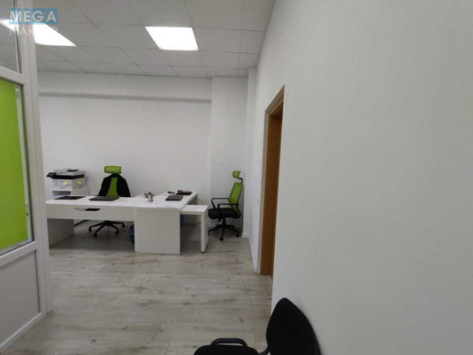 Оренда комерційної нерухомості, 35&nbsp;кв.м, под офис, <a class="location-link" href="/kiev/" title="Недвижимость Київ">Київ</a>, <a class="location-link" href="/kiev/dneprovskij/" title="Недвижимость Дніпровський район">Дніпровський р-н</a>, Евгения Сверстюка ул., 11ж (изображение 5)