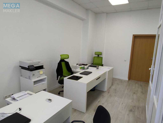 Оренда комерційної нерухомості, 35&nbsp;кв.м, под офис, <a class="location-link" href="/kiev/" title="Недвижимость Київ">Київ</a>, <a class="location-link" href="/kiev/dneprovskij/" title="Недвижимость Дніпровський район">Дніпровський р-н</a>, Евгения Сверстюка ул., 11ж (изображение 6)