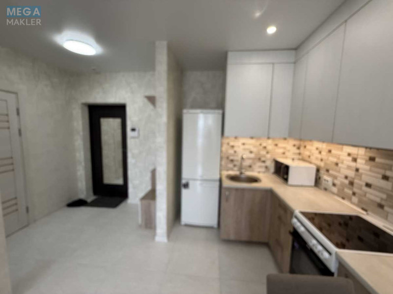 Оренда 2 кімнатної квартири, <a class="location-link" href="/kiev/" title="Недвижимость Київ">Київ</a>, <a class="location-link" href="/kiev/podolskij/" title="Недвижимость Подільський район">Подільський р-н</a>, Европейского Союза просп., 41Е (изображение 4)