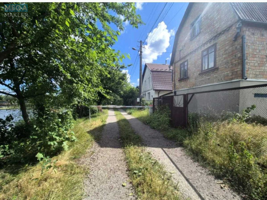 Продаж дома, 2&nbsp;поверху, 127&nbsp;кв.м, 4&nbsp;кімнати, ділянка 5&nbsp;соток, <a class="location-link" href="/kiev/" title="Недвижимость Київ">Київ</a>, <a class="location-link" href="/kiev/darnickij/" title="Недвижимость Дарницький район">Дарницький р-н</a>, Центральна вул. (изображение 13)