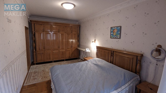Оренда 2 кімнатної квартири, стандарт, <a class="location-link" href="/kiev/" title="Недвижимость Київ">Київ</a>, <a class="location-link" href="/kiev/pecherskij/" title="Недвижимость Печерський район">Печерський р-н</a>, Первомайского 9А ( <img src="https://megamakler.com.ua/metro/00ff00.gif" alt="" class="metro" /> м. Кловская, 2 ) (изображение 16)