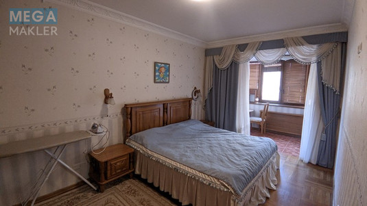 Оренда 2 кімнатної квартири, стандарт, <a class="location-link" href="/kiev/" title="Недвижимость Київ">Київ</a>, <a class="location-link" href="/kiev/pecherskij/" title="Недвижимость Печерський район">Печерський р-н</a>, Первомайского 9А ( <img src="https://megamakler.com.ua/metro/00ff00.gif" alt="" class="metro" /> м. Кловская, 2 ) (изображение 17)