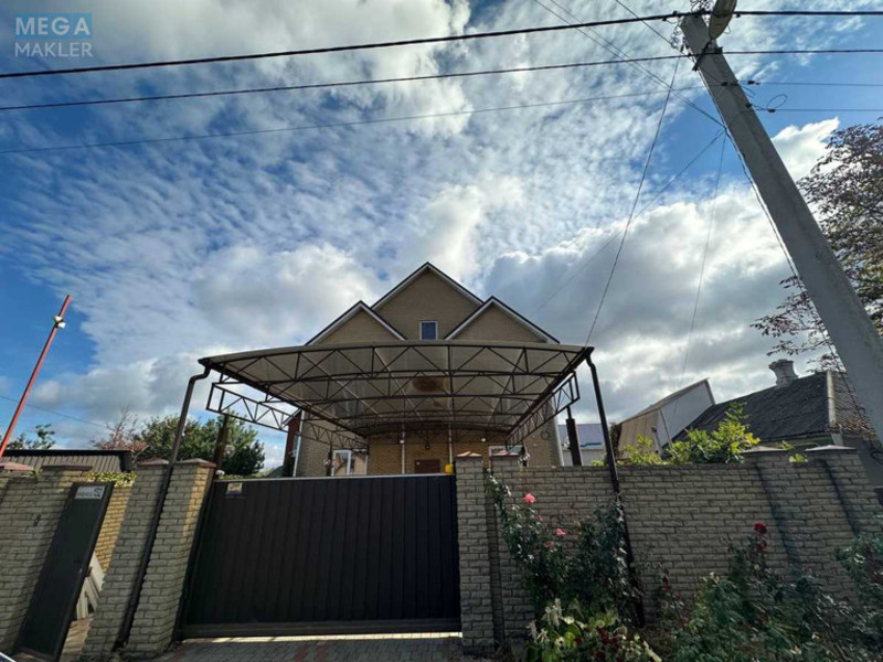 Продаж дома, 2&nbsp;поверху, 322&nbsp;кв.м, 7&nbsp;кімнат, ділянка 5&nbsp;соток, <a class="location-link" href="/dnepropetrovsk/" title="Недвижимость Дніпра">Дніпро</a>, Кривоноса (изображение 3)