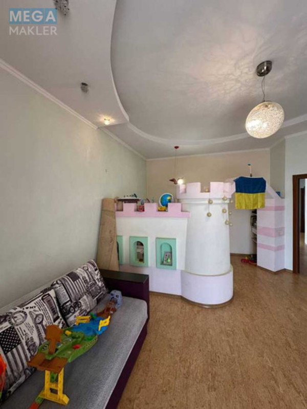 Продаж дома, 2&nbsp;поверху, 322&nbsp;кв.м, 7&nbsp;кімнат, ділянка 5&nbsp;соток, <a class="location-link" href="/dnepropetrovsk/" title="Недвижимость Дніпра">Дніпро</a>, Кривоноса (изображение 13)
