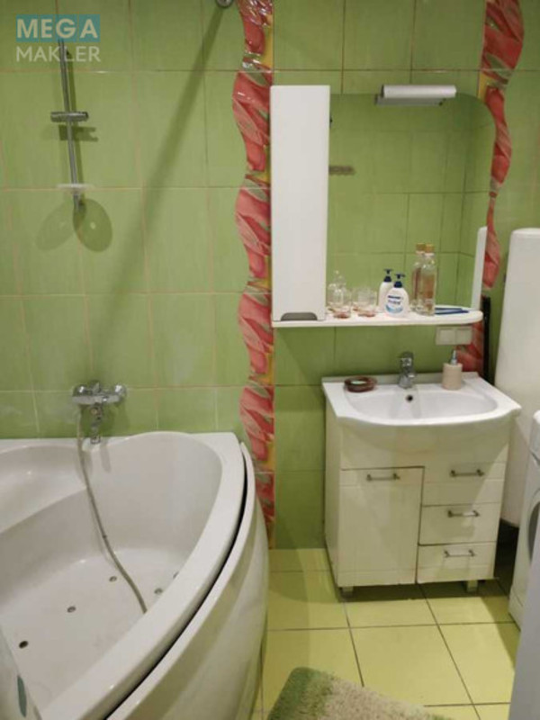 Оренда 2 кімнатної квартири, <a class="location-link" href="/kiev/" title="Недвижимость Київ">Київ</a>, <a class="location-link" href="/kiev/darnickij/" title="Недвижимость Дарницький район">Дарницький р-н</a>, Бориспільська вул., 6 (изображение 12)