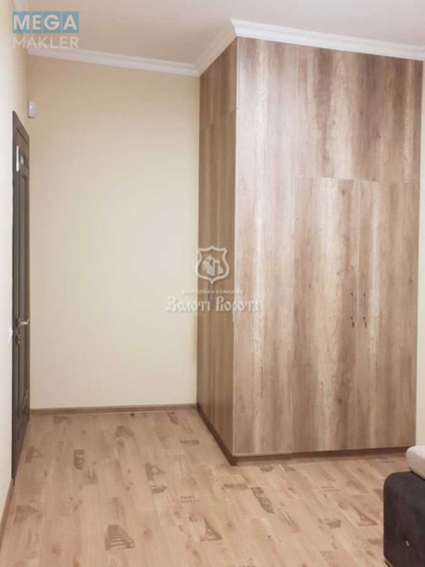 Продаж окремої будівлі/побудови, 500&nbsp;кв.м, <a class="location-link" href="/kiev/" title="Недвижимость Київ">Київ</a>, <a class="location-link" href="/kiev/svyatoshinskij/" title="Недвижимость Святошинський район">Святошинський р-н</a>, Теплична вул., 21а (изображение 12)