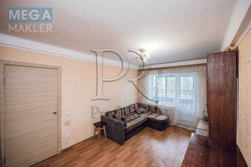 Продаж 2 кімнатної квартири (46/30/6), 5 пов. 5 пов. будинку, <a class="location-link" href="/kiev/" title="Недвижимость Київ">Київ</a>, <a class="location-link" href="/kiev/shevchenkovskij/" title="Недвижимость Шевченківський район">Шевченківський р-н</a>, Перемоги проспект, 88/2 (изображение 5)