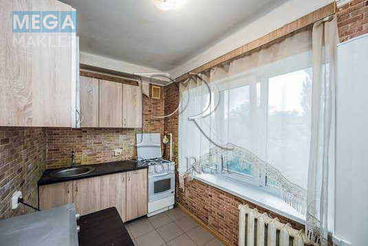 Продаж 2 кімнатної квартири (46/30/6), 5 пов. 5 пов. будинку, <a class="location-link" href="/kiev/" title="Недвижимость Київ">Київ</a>, <a class="location-link" href="/kiev/shevchenkovskij/" title="Недвижимость Шевченківський район">Шевченківський р-н</a>, Перемоги проспект, 88/2 (изображение 10)