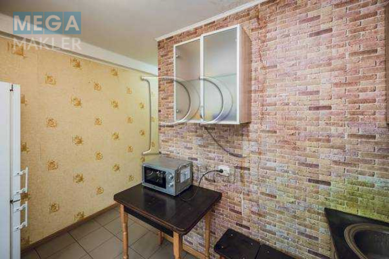 Продаж 2 кімнатної квартири (46/30/6), 5 пов. 5 пов. будинку, <a class="location-link" href="/kiev/" title="Недвижимость Київ">Київ</a>, <a class="location-link" href="/kiev/shevchenkovskij/" title="Недвижимость Шевченківський район">Шевченківський р-н</a>, Перемоги проспект, 88/2 (изображение 13)
