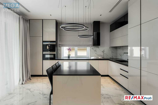 Продаж дома, 3&nbsp;поверху, 485&nbsp;кв.м, 7&nbsp;кімнат, ділянка 17&nbsp;соток, <a class="location-link" href="/ivankovichi/" title="Недвижимость Іванковичі">Іванковичі</a>, Авіаторів (изображение 5)