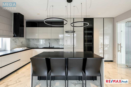 Продаж дома, 3&nbsp;поверху, 485&nbsp;кв.м, 7&nbsp;кімнат, ділянка 17&nbsp;соток, <a class="location-link" href="/ivankovichi/" title="Недвижимость Іванковичі">Іванковичі</a>, Авіаторів (изображение 7)