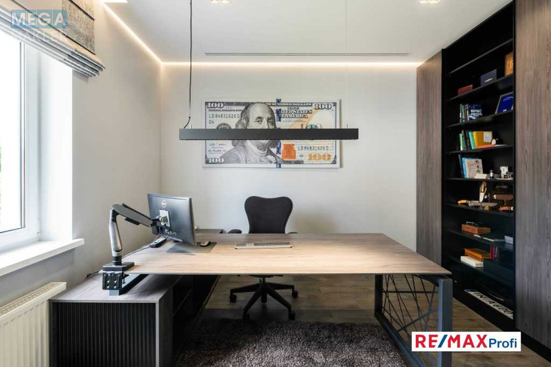 Продаж дома, 3&nbsp;поверху, 485&nbsp;кв.м, 7&nbsp;кімнат, ділянка 17&nbsp;соток, <a class="location-link" href="/ivankovichi/" title="Недвижимость Іванковичі">Іванковичі</a>, Авіаторів (изображение 17)