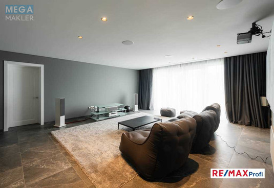 Продаж дома, 3&nbsp;поверху, 485&nbsp;кв.м, 7&nbsp;кімнат, ділянка 17&nbsp;соток, <a class="location-link" href="/ivankovichi/" title="Недвижимость Іванковичі">Іванковичі</a>, Авіаторів (изображение 20)
