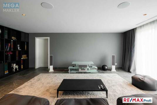 Продаж дома, 3&nbsp;поверху, 485&nbsp;кв.м, 7&nbsp;кімнат, ділянка 17&nbsp;соток, <a class="location-link" href="/ivankovichi/" title="Недвижимость Іванковичі">Іванковичі</a>, Авіаторів (изображение 21)