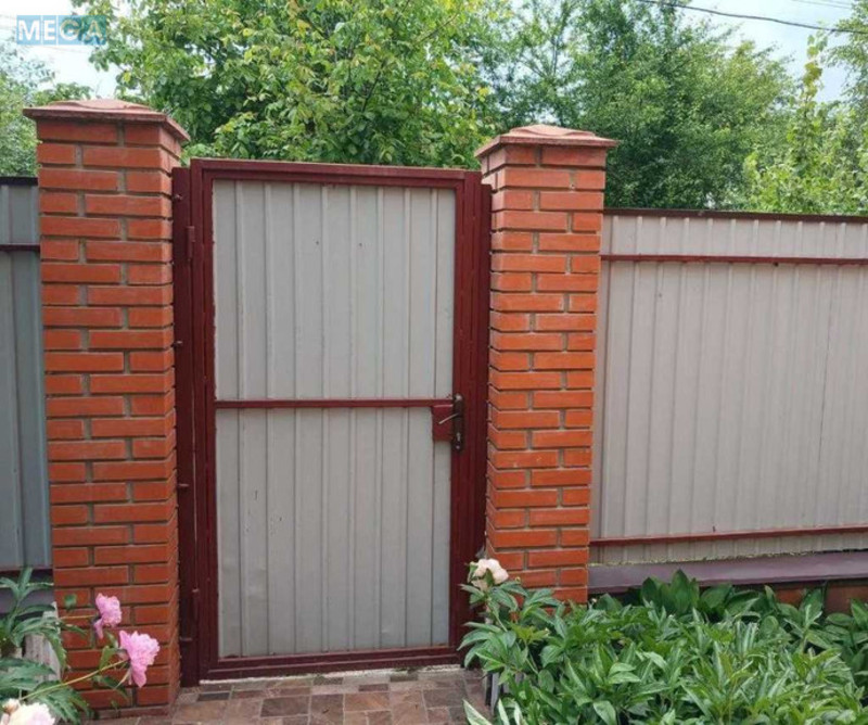 Продаж дома, 2&nbsp;поверху, 135,60&nbsp;кв.м, 5&nbsp;кімнат, ділянка 8&nbsp;соток, <a class="location-link" href="/kiev/" title="Недвижимость Київ">Київ</a>, <a class="location-link" href="/kiev/svyatoshinskij/" title="Недвижимость Святошинський район">Святошинський р-н</a>, Звязківців вул., 2 (изображение 4)
