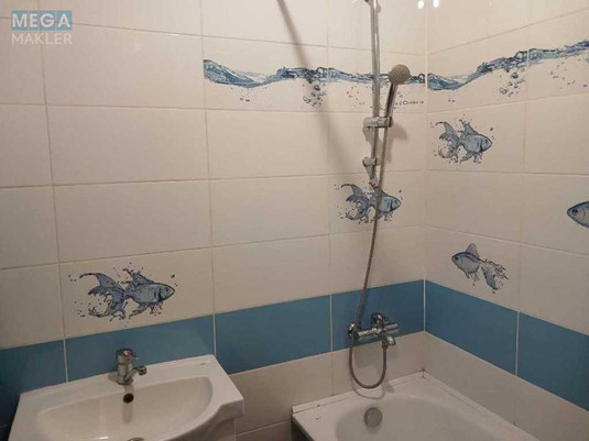 Продаж дома, 2&nbsp;поверху, 135,60&nbsp;кв.м, 5&nbsp;кімнат, ділянка 8&nbsp;соток, <a class="location-link" href="/kiev/" title="Недвижимость Київ">Київ</a>, <a class="location-link" href="/kiev/svyatoshinskij/" title="Недвижимость Святошинський район">Святошинський р-н</a>, Звязківців вул., 2 (изображение 8)