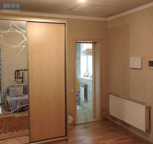 Продаж дома, 2&nbsp;поверху, 135,60&nbsp;кв.м, 5&nbsp;кімнат, ділянка 8&nbsp;соток, <a class="location-link" href="/kiev/" title="Недвижимость Київ">Київ</a>, <a class="location-link" href="/kiev/svyatoshinskij/" title="Недвижимость Святошинський район">Святошинський р-н</a>, Звязківців вул., 2 (изображение 15)