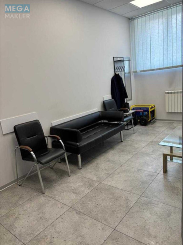 Продаж комерційної нерухомості, 73&nbsp;кв.м, <a class="location-link" href="/kiev/" title="Недвижимость Київ">Київ</a>, <a class="location-link" href="/kiev/podolskij/" title="Недвижимость Подільський район">Подільський р-н</a>, Копыловская ул., 2А (изображение 2)