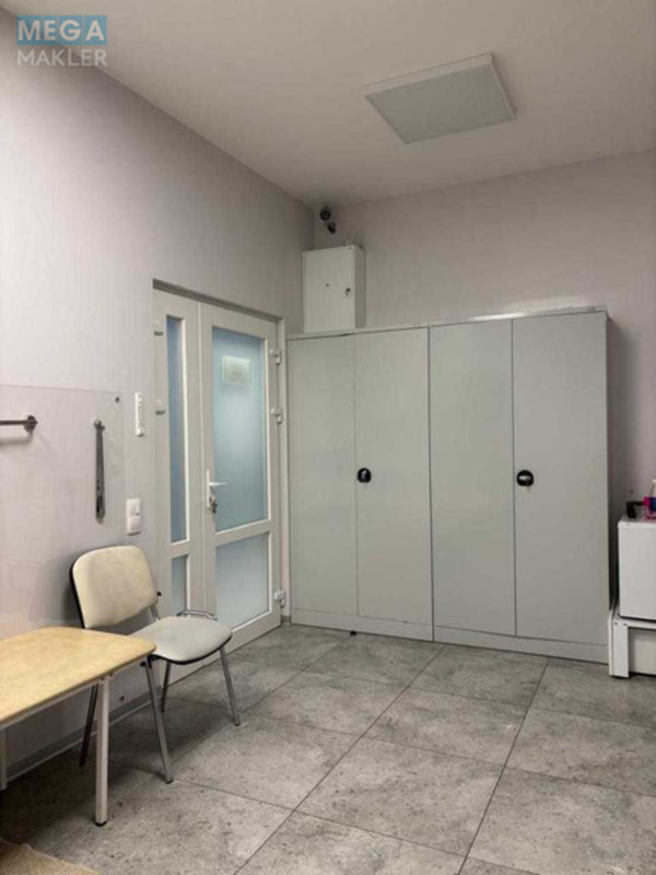 Продаж комерційної нерухомості, 73&nbsp;кв.м, <a class="location-link" href="/kiev/" title="Недвижимость Київ">Київ</a>, <a class="location-link" href="/kiev/podolskij/" title="Недвижимость Подільський район">Подільський р-н</a>, Копыловская ул., 2А (изображение 10)