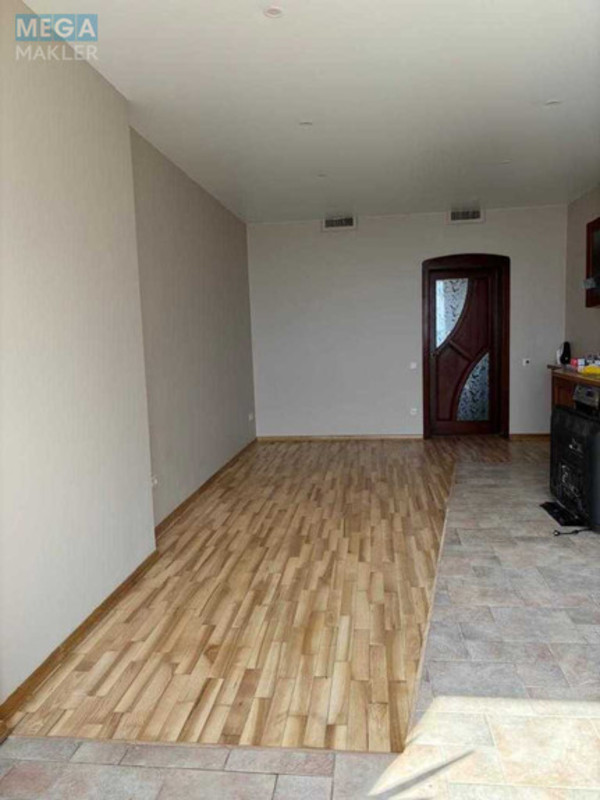 Продаж 4 кімнатної квартири (142/?/27), 19 пов. 25 пов. будинку, <a class="location-link" href="/kiev/" title="Недвижимость Київ">Київ</a>, <a class="location-link" href="/kiev/solomenskij/" title="Недвижимость Солом'янський район">Солом'янський р-н</a>, Клиническая ул., 23/25 (изображение 10)