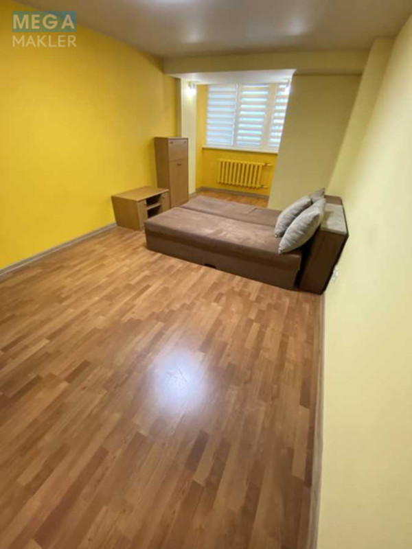 Оренда 2 кімнатної квартири, <a class="location-link" href="/kiev/" title="Недвижимость Київ">Київ</a>, <a class="location-link" href="/kiev/svyatoshinskij/" title="Недвижимость Святошинський район">Святошинський р-н</a>, Олевская ул., 3 (изображение 2)