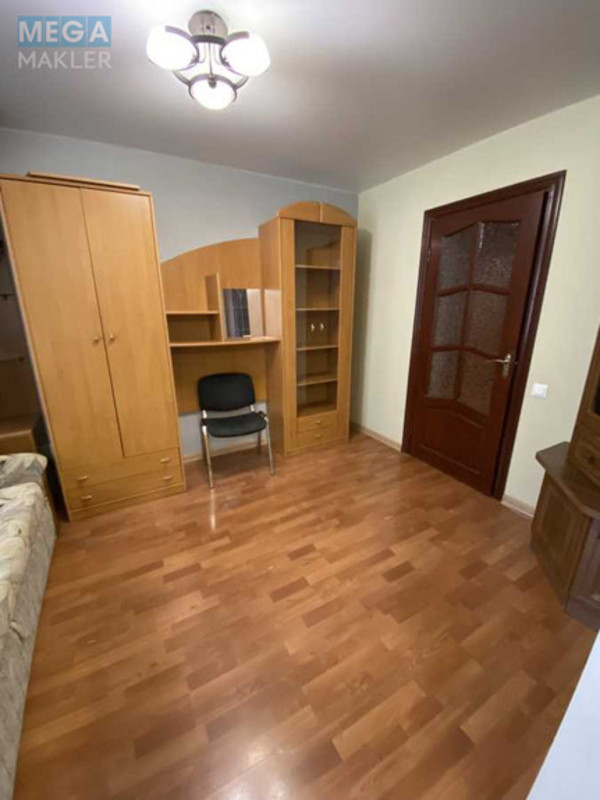 Оренда 2 кімнатної квартири, <a class="location-link" href="/kiev/" title="Недвижимость Київ">Київ</a>, <a class="location-link" href="/kiev/svyatoshinskij/" title="Недвижимость Святошинський район">Святошинський р-н</a>, Олевская ул., 3 (изображение 8)