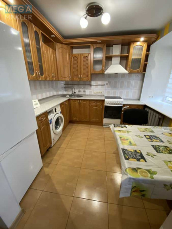 Оренда 2 кімнатної квартири, <a class="location-link" href="/kiev/" title="Недвижимость Київ">Київ</a>, <a class="location-link" href="/kiev/svyatoshinskij/" title="Недвижимость Святошинський район">Святошинський р-н</a>, Олевская ул., 3 (изображение 10)