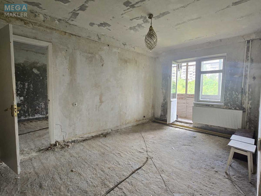 Продаж 3 кімнатної квартири (60/42/7), 8 пов. 9 пов. будинку, <a class="location-link" href="/kiev/" title="Недвижимость Київ">Київ</a>, <a class="location-link" href="/kiev/goloseevskij/" title="Недвижимость Голосіївський район">Голосіївський р-н</a>, Васильковская ул., 2-А (изображение 8)