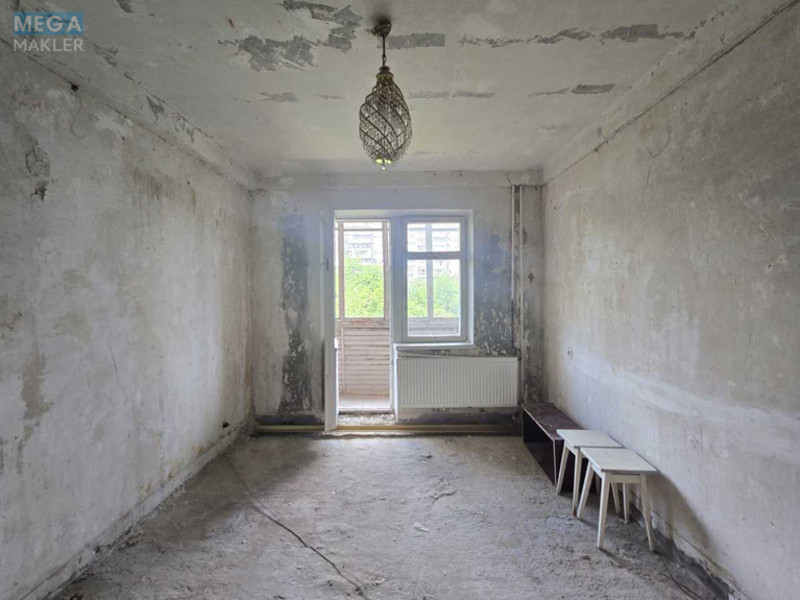 Продаж 3 кімнатної квартири (60/42/7), 8 пов. 9 пов. будинку, <a class="location-link" href="/kiev/" title="Недвижимость Київ">Київ</a>, <a class="location-link" href="/kiev/goloseevskij/" title="Недвижимость Голосіївський район">Голосіївський р-н</a>, Васильковская ул., 2-А (изображение 9)