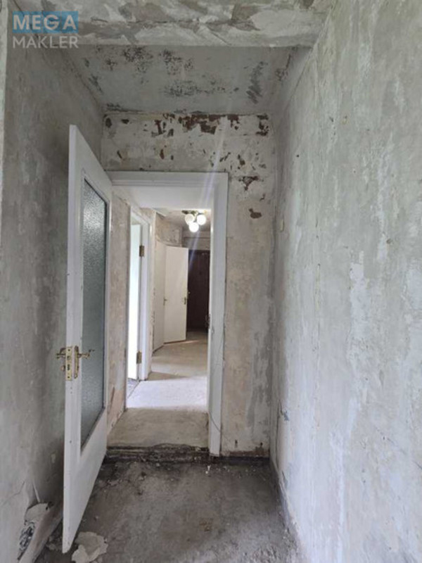 Продаж 3 кімнатної квартири (60/42/7), 8 пов. 9 пов. будинку, <a class="location-link" href="/kiev/" title="Недвижимость Київ">Київ</a>, <a class="location-link" href="/kiev/goloseevskij/" title="Недвижимость Голосіївський район">Голосіївський р-н</a>, Васильковская ул., 2-А (изображение 11)