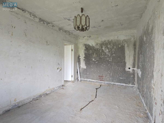 Продаж 3 кімнатної квартири (60/42/7), 8 пов. 9 пов. будинку, <a class="location-link" href="/kiev/" title="Недвижимость Київ">Київ</a>, <a class="location-link" href="/kiev/goloseevskij/" title="Недвижимость Голосіївський район">Голосіївський р-н</a>, Васильковская ул., 2-А (изображение 13)