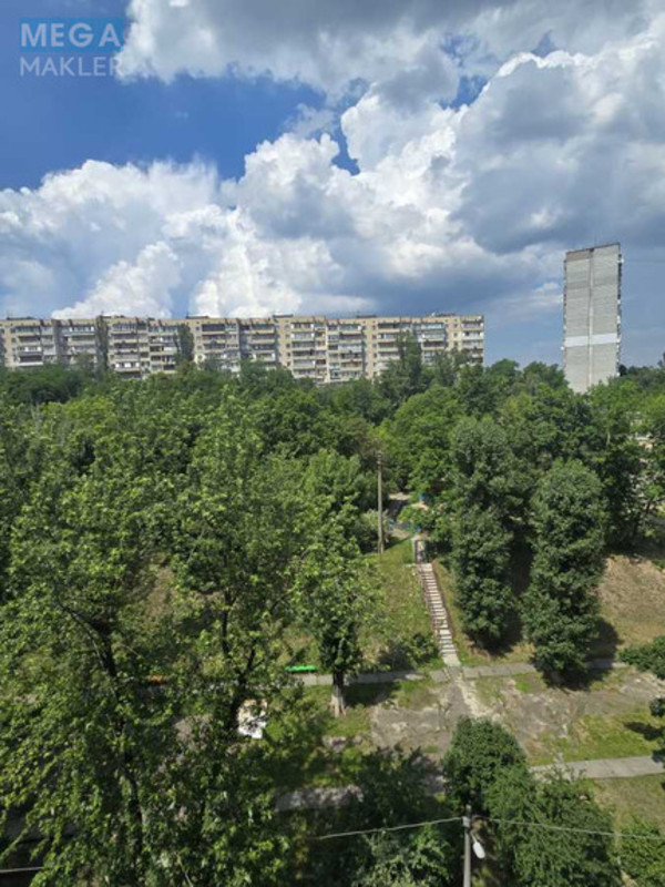Продаж 3 кімнатної квартири (60/42/7), 8 пов. 9 пов. будинку, <a class="location-link" href="/kiev/" title="Недвижимость Київ">Київ</a>, <a class="location-link" href="/kiev/goloseevskij/" title="Недвижимость Голосіївський район">Голосіївський р-н</a>, Васильковская ул., 2-А (изображение 17)