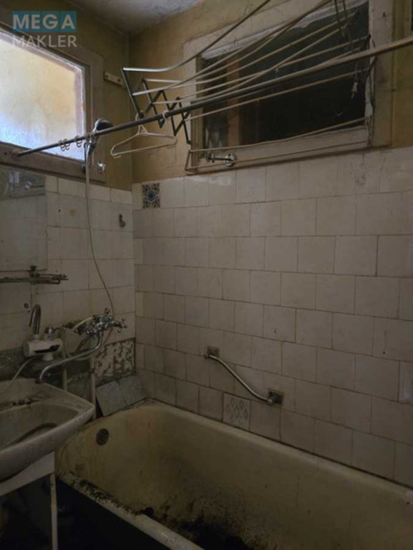 Продаж 3 кімнатної квартири (64/42/7), 9 пов. 9 пов. будинку, <a class="location-link" href="/kiev/" title="Недвижимость Київ">Київ</a>, <a class="location-link" href="/kiev/podolskij/" title="Недвижимость Подільський район">Подільський р-н</a>, Кирилловская ул., 131 (изображение 4)