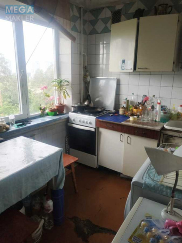 Оренда 2 кімнатної квартири, <a class="location-link" href="/kiev/" title="Недвижимость Київ">Київ</a>, <a class="location-link" href="/kiev/svyatoshinskij/" title="Недвижимость Святошинський район">Святошинський р-н</a>, Чорнобильська вул., 3 (изображение 14)