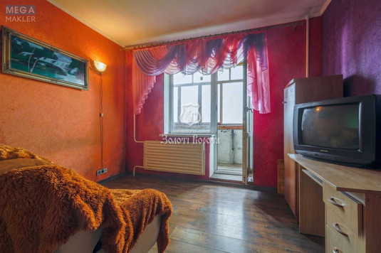 Продаж 3 кімнатної квартири (71/41/9), 1 пов. 9 пов. будинку, <a class="location-link" href="/kiev/" title="Недвижимость Київ">Київ</a>, <a class="location-link" href="/kiev/zarechnij/" title="Недвижимость Заречный район">Заречный р-н</a>, Героїв Сталінграду просп., 59 (изображение 7)