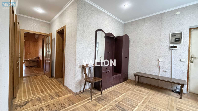 Продаж дома, 2&nbsp;поверху, 196&nbsp;кв.м, 4&nbsp;кімнати, ділянка 19&nbsp;соток, <a class="location-link" href="/kozin-selo-kv/" title="Недвижимость Козин">Козин</a>, Соловяненка, 201 (изображение 5)