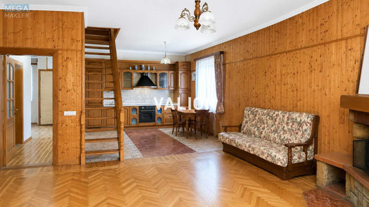 Продаж дома, 2&nbsp;поверху, 196&nbsp;кв.м, 4&nbsp;кімнати, ділянка 19&nbsp;соток, <a class="location-link" href="/kozin-selo-kv/" title="Недвижимость Козин">Козин</a>, Соловяненка, 201 (изображение 8)
