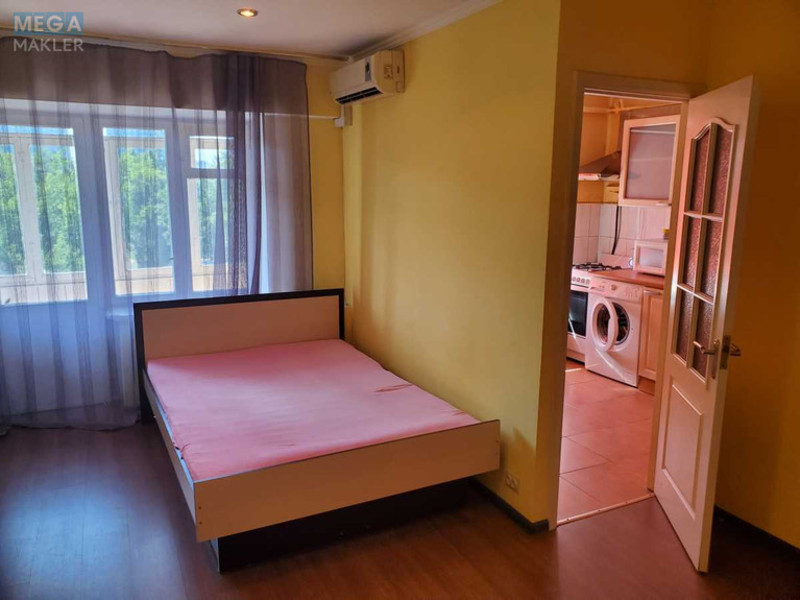 Оренда 1 кімнатної квартири, <a class="location-link" href="/kiev/" title="Недвижимость Київ">Київ</a>, <a class="location-link" href="/kiev/dneprovskij/" title="Недвижимость Дніпровський район">Дніпровський р-н</a>, Тампере вул., 4 (изображение 3)