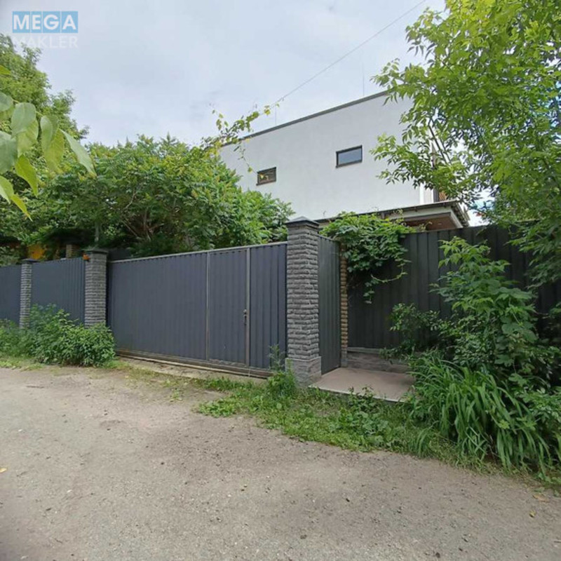 Продаж дома, 2&nbsp;поверху, 250&nbsp;кв.м, 4&nbsp;кімнати, ділянка 6&nbsp;соток, <a class="location-link" href="/kiev/" title="Недвижимость Київ">Київ</a>, <a class="location-link" href="/kiev/dneprovskij/" title="Недвижимость Дніпровський район">Дніпровський р-н</a>, 1 Садовый пер. (изображение 8)