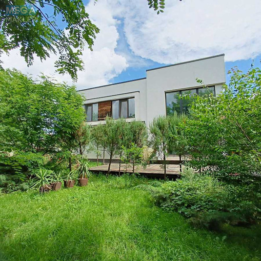Продаж дома, 2&nbsp;поверху, 250&nbsp;кв.м, 4&nbsp;кімнати, ділянка 6&nbsp;соток, <a class="location-link" href="/kiev/" title="Недвижимость Київ">Київ</a>, <a class="location-link" href="/kiev/dneprovskij/" title="Недвижимость Дніпровський район">Дніпровський р-н</a>, 1 Садовый пер. (изображение 9)