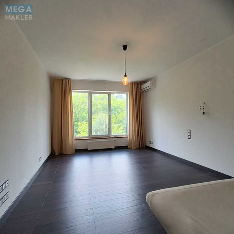 Продаж дома, 2&nbsp;поверху, 250&nbsp;кв.м, 4&nbsp;кімнати, ділянка 6&nbsp;соток, <a class="location-link" href="/kiev/" title="Недвижимость Київ">Київ</a>, <a class="location-link" href="/kiev/dneprovskij/" title="Недвижимость Дніпровський район">Дніпровський р-н</a>, 1 Садовый пер. (изображение 10)