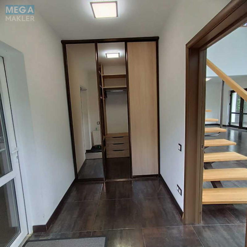 Продаж дома, 2&nbsp;поверху, 250&nbsp;кв.м, 4&nbsp;кімнати, ділянка 6&nbsp;соток, <a class="location-link" href="/kiev/" title="Недвижимость Київ">Київ</a>, <a class="location-link" href="/kiev/dneprovskij/" title="Недвижимость Дніпровський район">Дніпровський р-н</a>, 1 Садовый пер. (изображение 17)