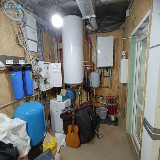 Продаж дома, 2&nbsp;поверху, 250&nbsp;кв.м, 4&nbsp;кімнати, ділянка 6&nbsp;соток, <a class="location-link" href="/kiev/" title="Недвижимость Київ">Київ</a>, <a class="location-link" href="/kiev/dneprovskij/" title="Недвижимость Дніпровський район">Дніпровський р-н</a>, 1 Садовый пер. (изображение 22)