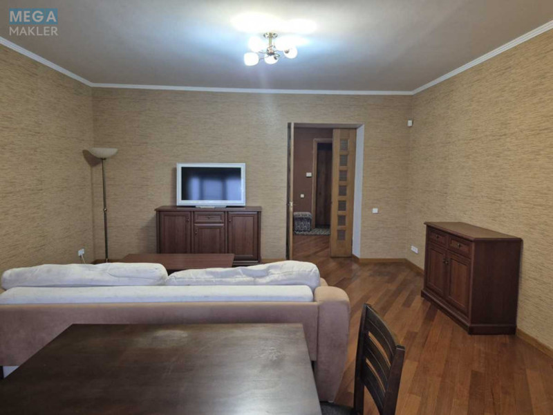 Оренда 3 кімнатної квартири, <a class="location-link" href="/kiev/" title="Недвижимость Київ">Київ</a>, <a class="location-link" href="/kiev/pecherskij/" title="Недвижимость Печерський район">Печерський р-н</a>, Старонаводницька вул., 6 (изображение 3)
